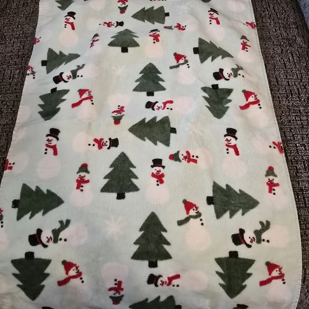 Holiday Time Snow Much‎ Fun Set Of 2 Holiday Hand Towel Snowman Christmas Tree